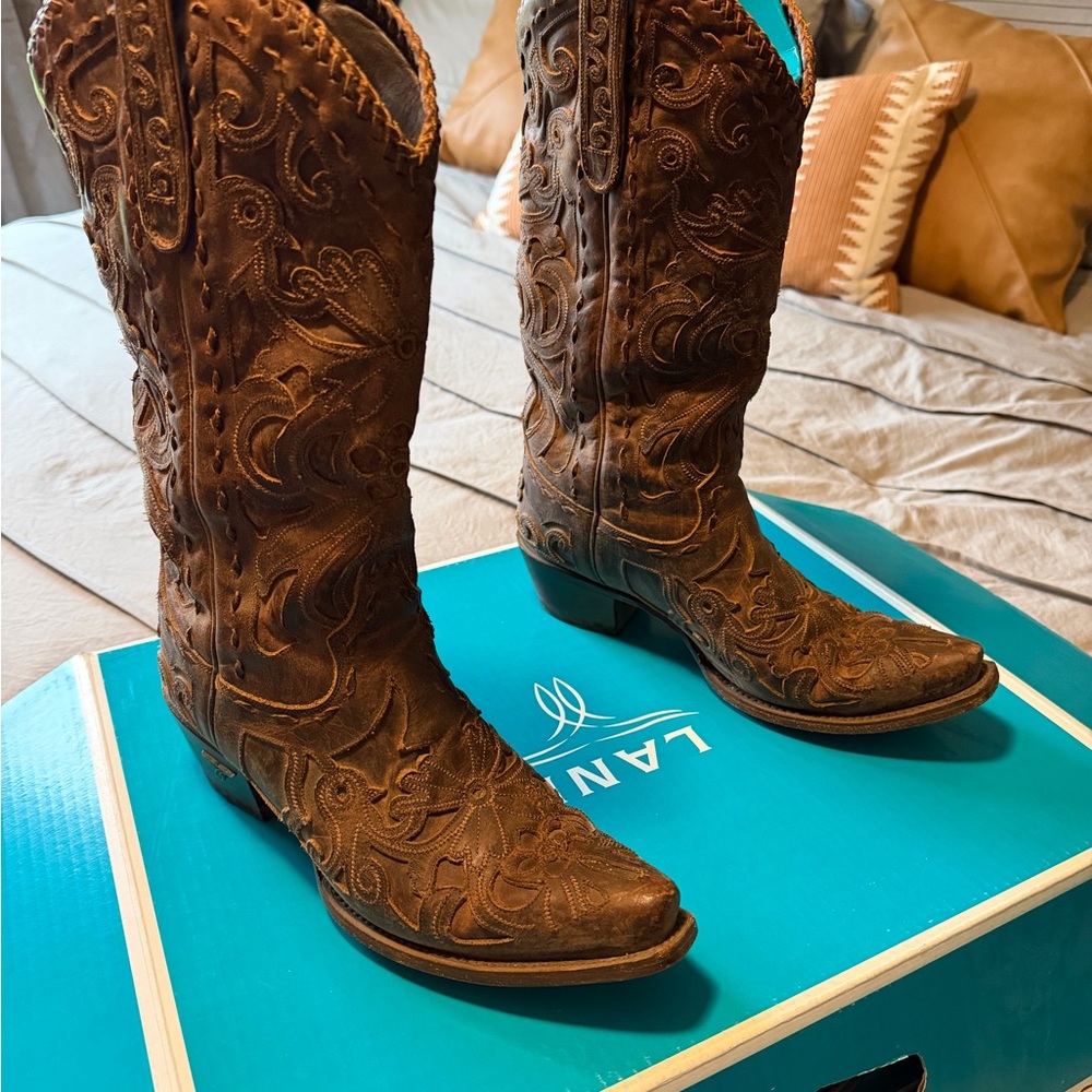 Lane boots